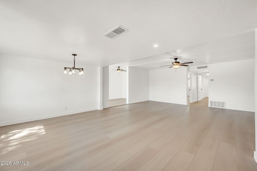 Beautifully remodeled and adorable home in the active adult - photo 7