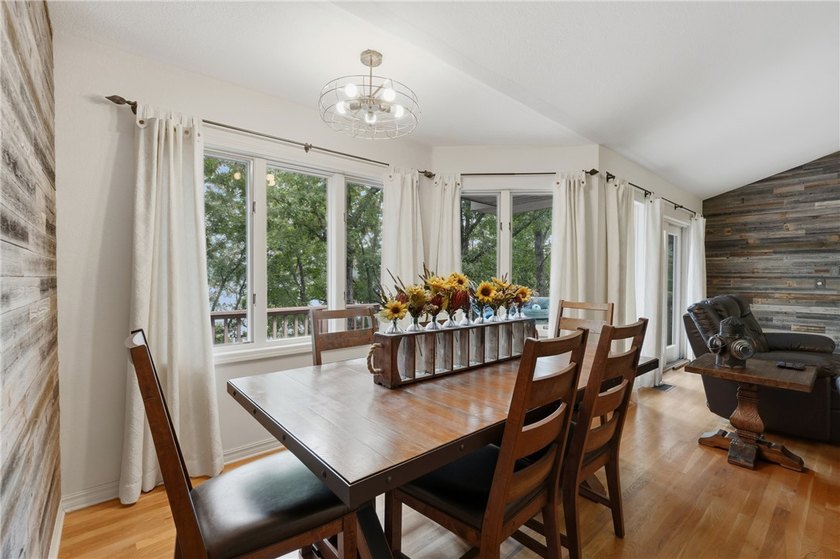 Discover an exceptional single-family residence in the quiet and - photo 17