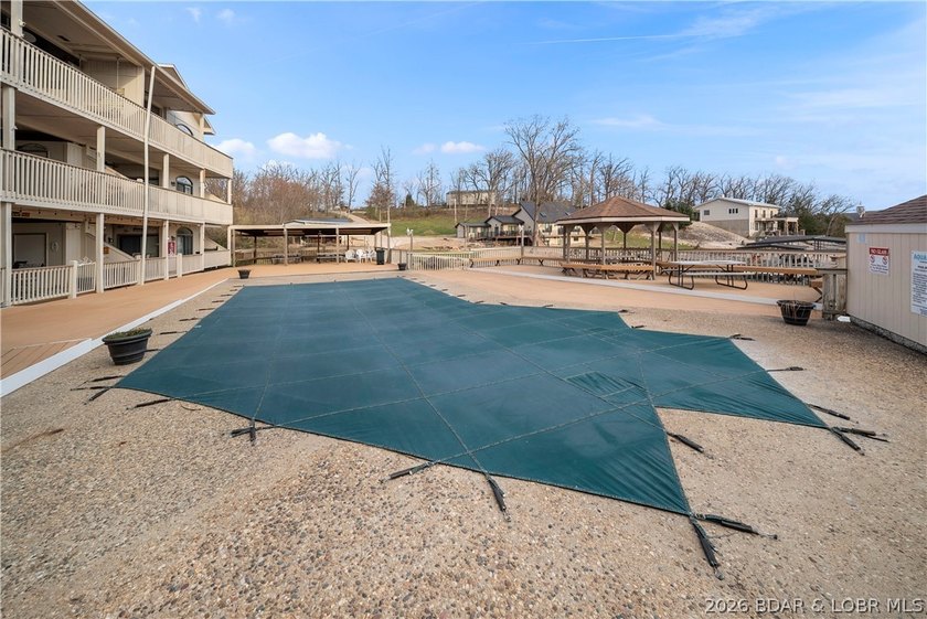 Bright, top-floor 3BR condo on Horseshoe Bend offering - photo 25