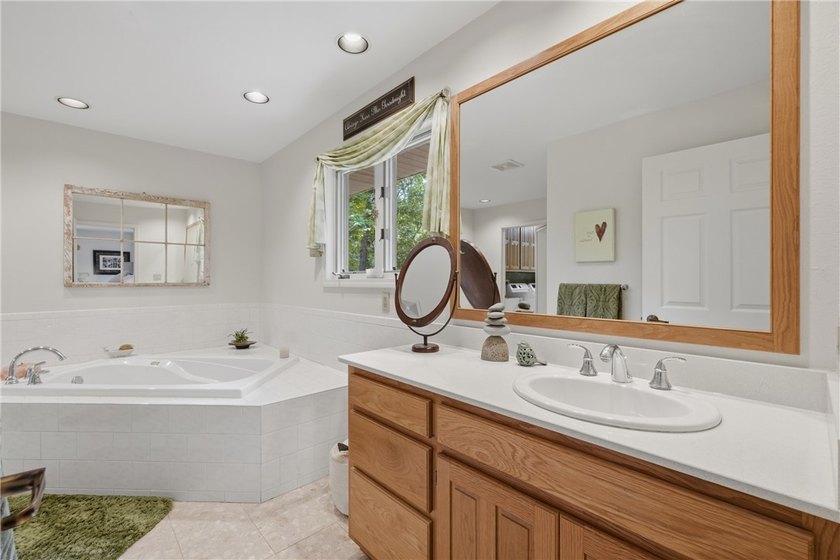 Discover an exceptional single-family residence in the quiet and - photo 27
