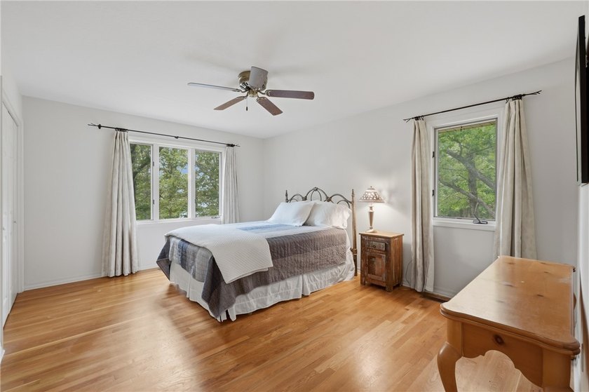 Discover an exceptional single-family residence in the quiet and - photo 31