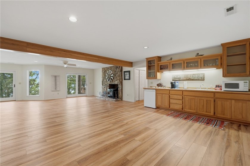 Discover an exceptional single-family residence in the quiet and - photo 36