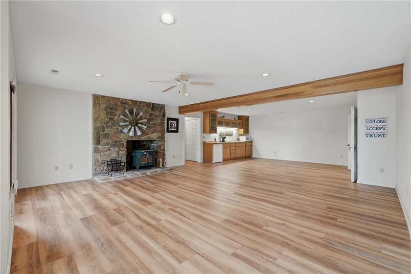 Discover an exceptional single-family residence in the quiet and - photo 38