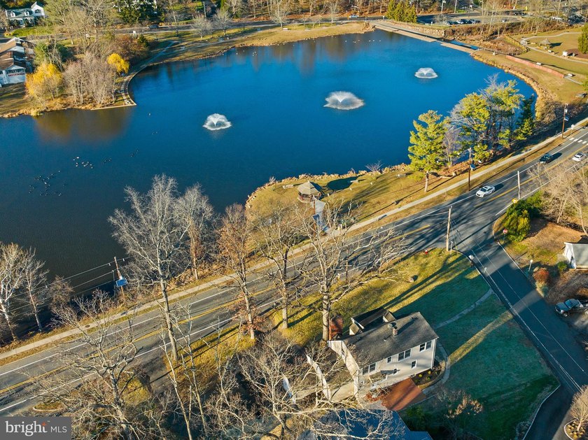 Welcome home to this beautifully renovated expanded Cape Cod - photo 39