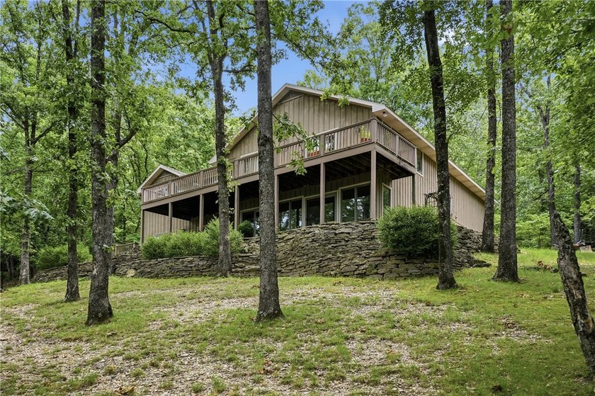 Discover an exceptional single-family residence in the quiet and - photo 49