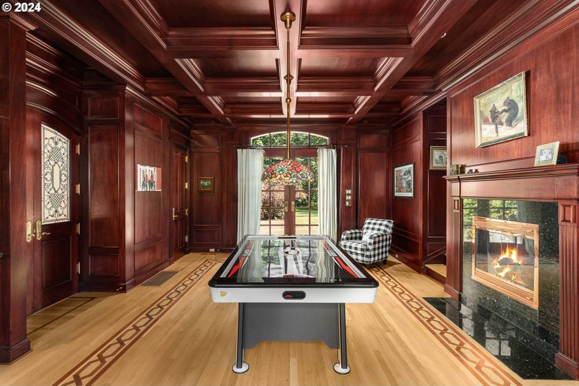 Stunning 62+ Acre English Manor Estate with Unparalleled Privacy - photo 12