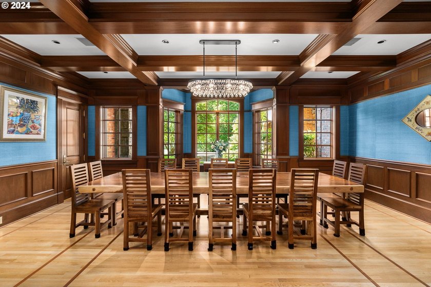 Stunning 62+ Acre English Manor Estate with Unparalleled Privacy - photo 18
