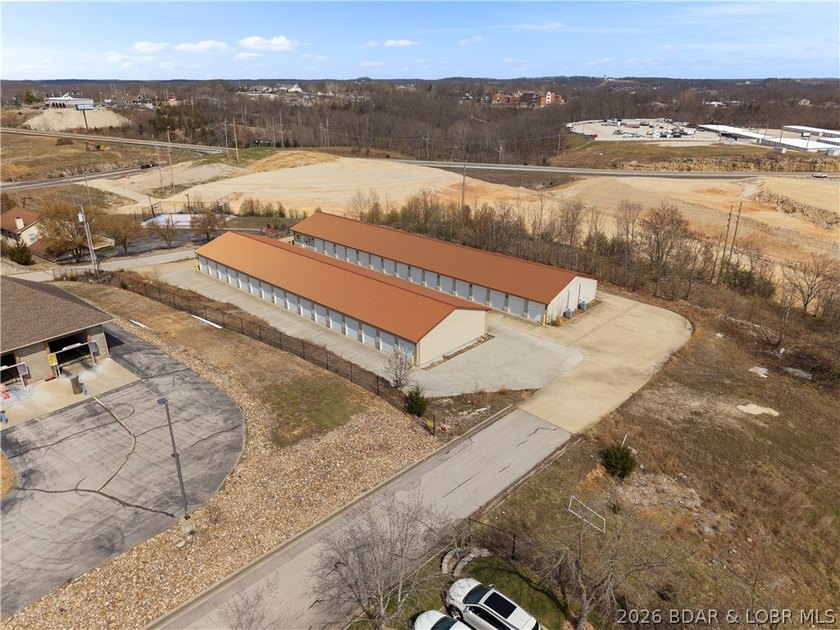 Prime investment opportunity with an established storage - photo 24