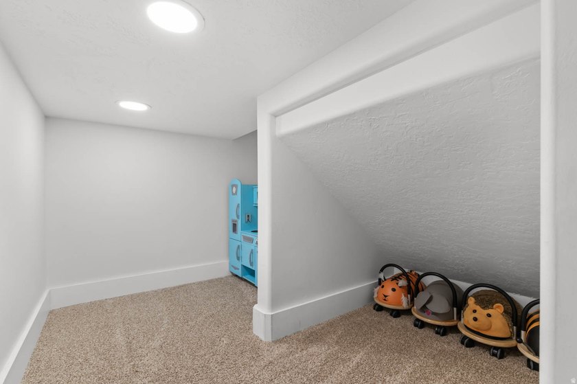 OPEN HOUSE Saturday, July 11, 11:00 AM1:00 PM! Come fall in love - photo 30