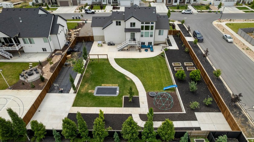 OPEN HOUSE Saturday, July 11, 11:00 AM1:00 PM! Come fall in love - photo 33