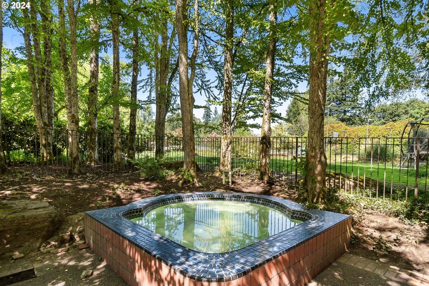 Stunning 62+ Acre English Manor Estate with Unparalleled Privacy - photo 42