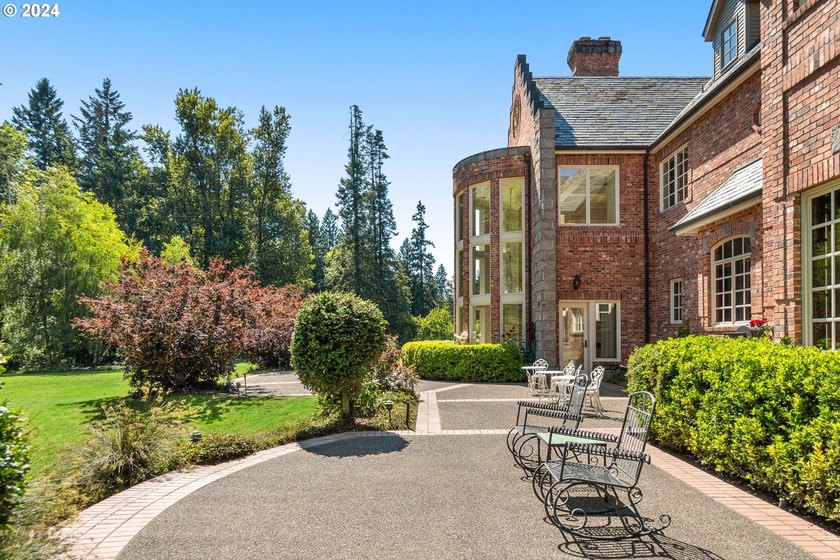 Stunning 62+ Acre English Manor Estate with Unparalleled Privacy - photo 43