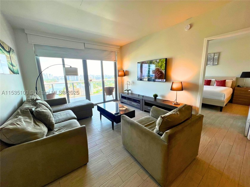Lower Penthouse unit with incredible views of the Ocean and - photo 15