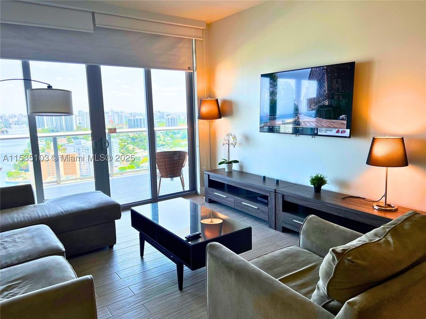 Lower Penthouse unit with incredible views of the Ocean and - photo 16