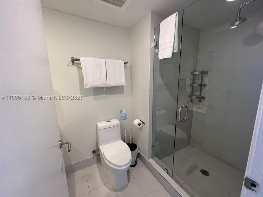 Lower Penthouse unit with incredible views of the Ocean and - photo 23