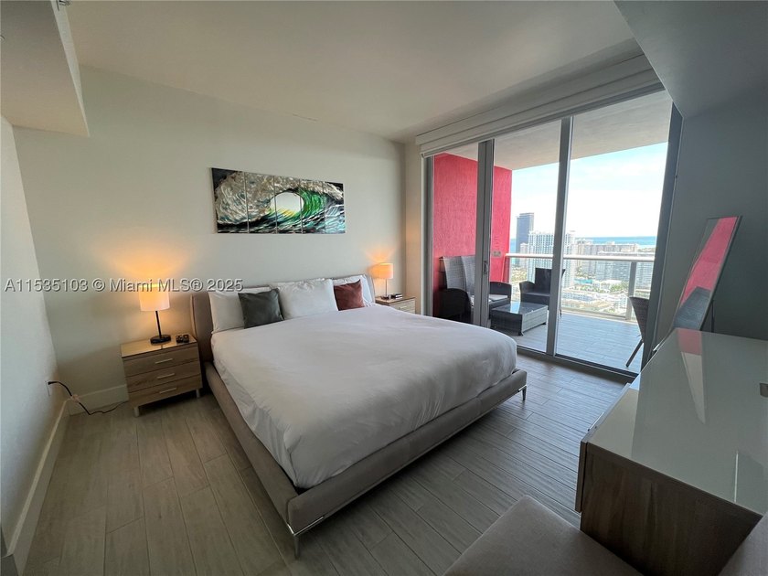 Lower Penthouse unit with incredible views of the Ocean and - photo 27