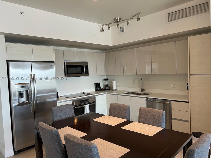 Lower Penthouse unit with incredible views of the Ocean and - photo 33