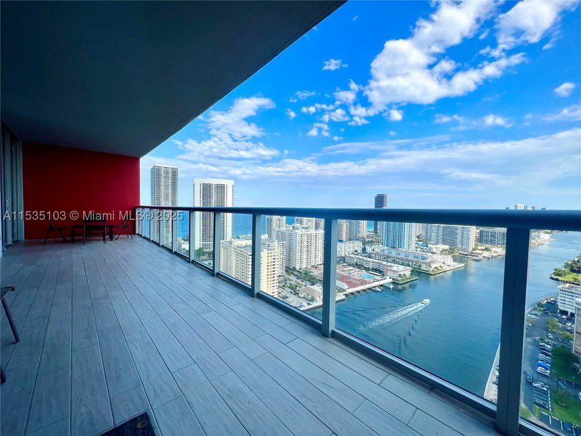 Lower Penthouse unit with incredible views of the Ocean and - photo 35