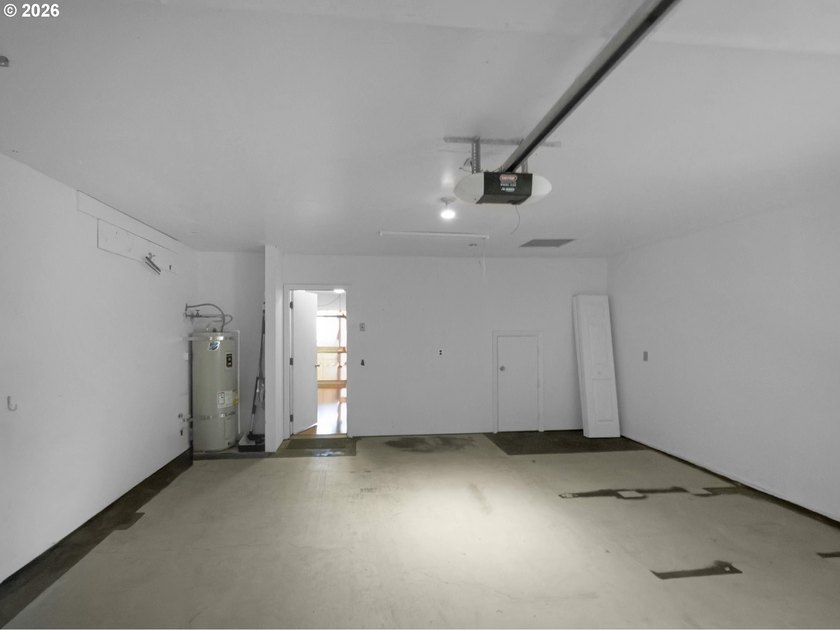 Charming Updated Townhouse in Desirable Harris Heights - Steps - photo 26
