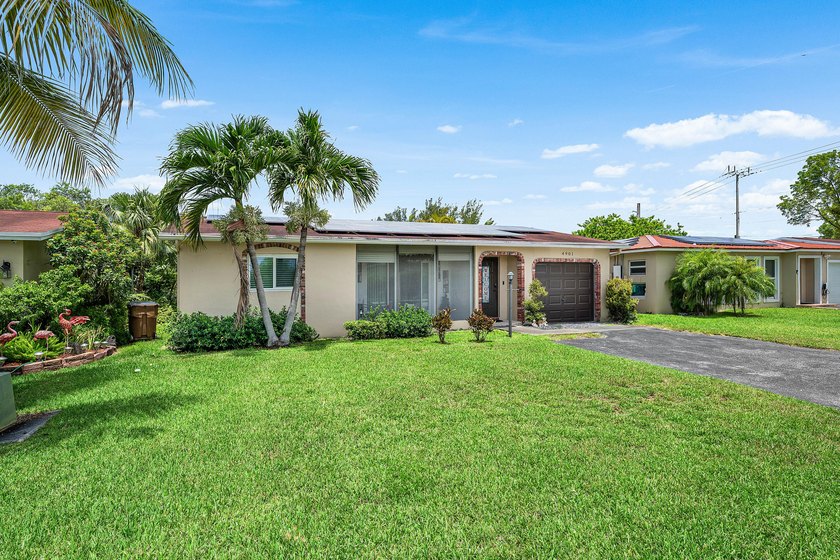 Discover this waterfront single-family home in the desirable - photo 5