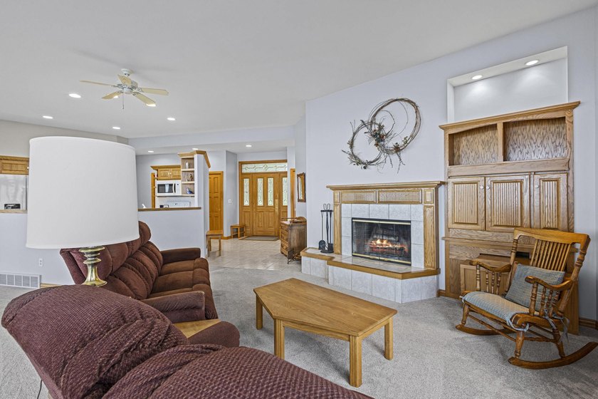 Premier bayfront property on Sunset Shores! Enjoy breathtaking - photo 11