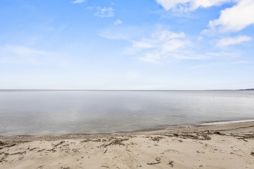Premier bayfront property on Sunset Shores! Enjoy breathtaking - photo 33