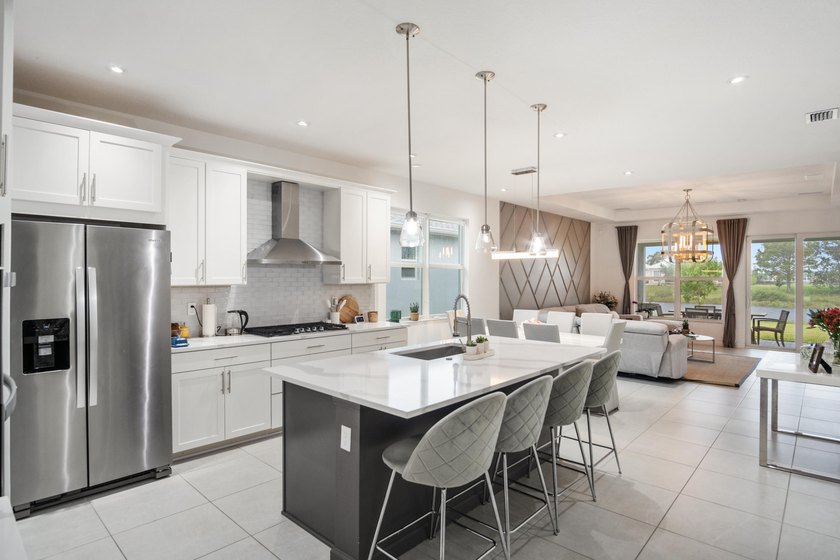 Welcome to this single-story residence in the Emery II community - photo 6