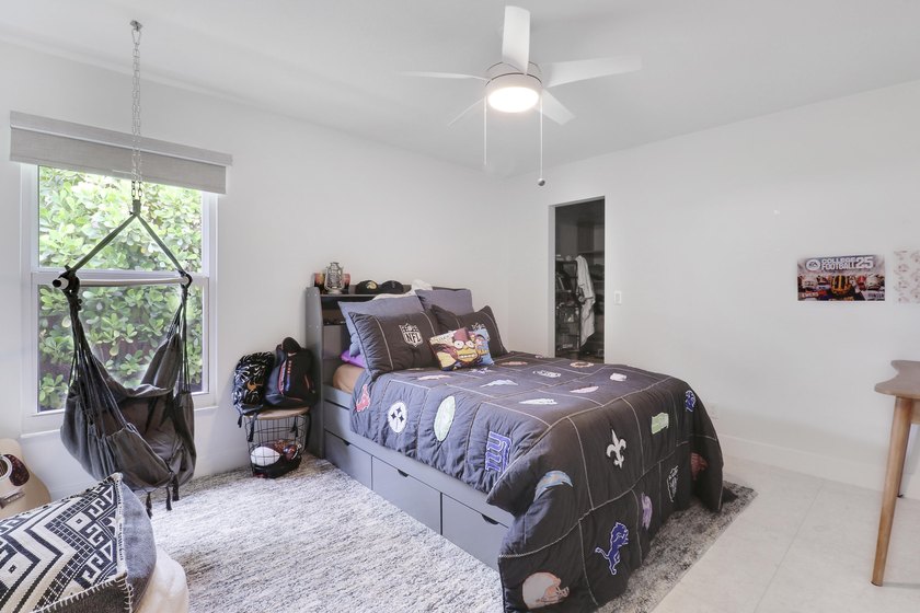 Welcome to 30 Chestnut Trail in the heart of Tequesta! This - photo 27