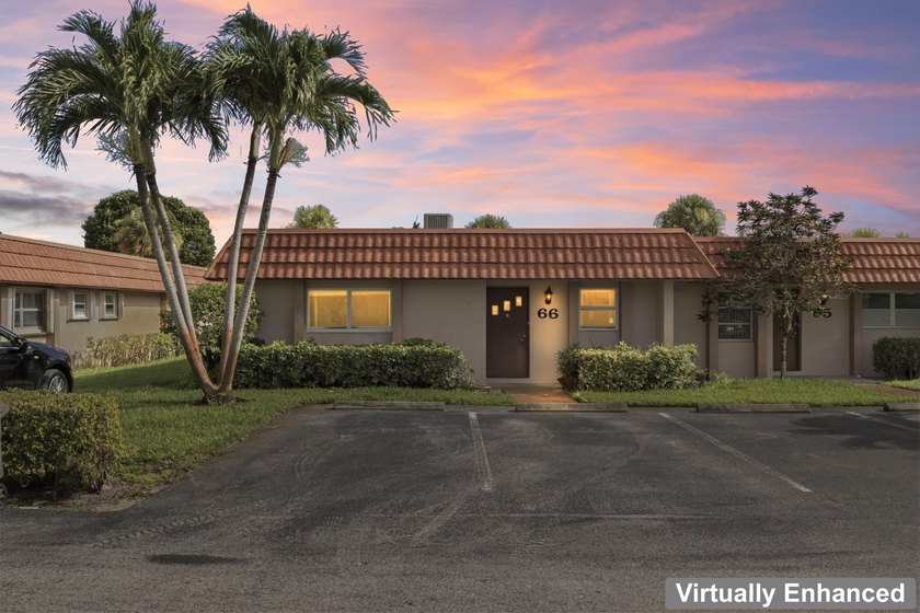 Bright and spacious 2BR/2BA corner condo in a desirable 55+ - photo 2
