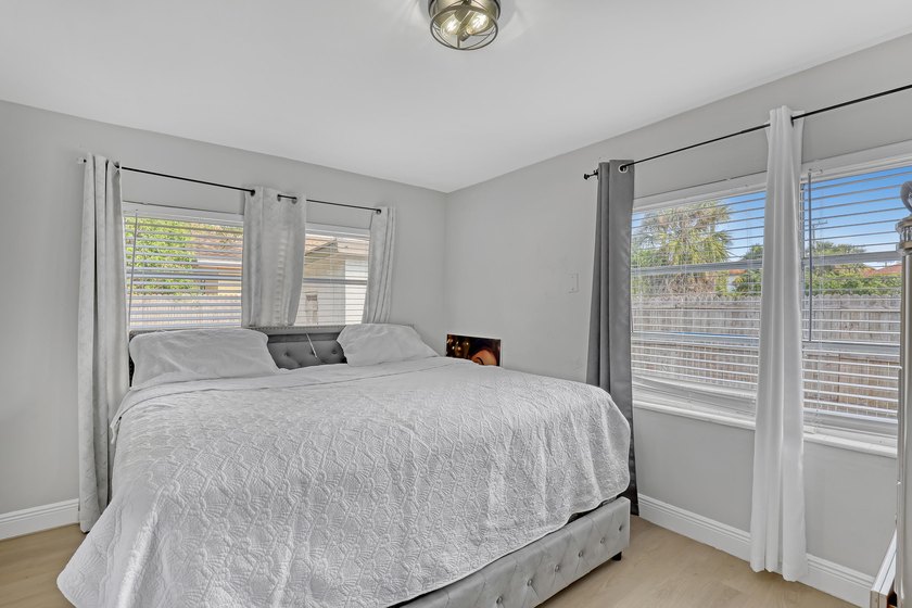 Well-maintained home located at 731 50th Street in West Palm - photo 16