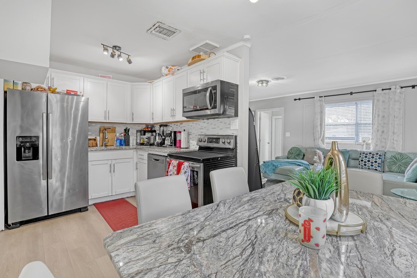 Well-maintained home located at 731 50th Street in West Palm - photo 23