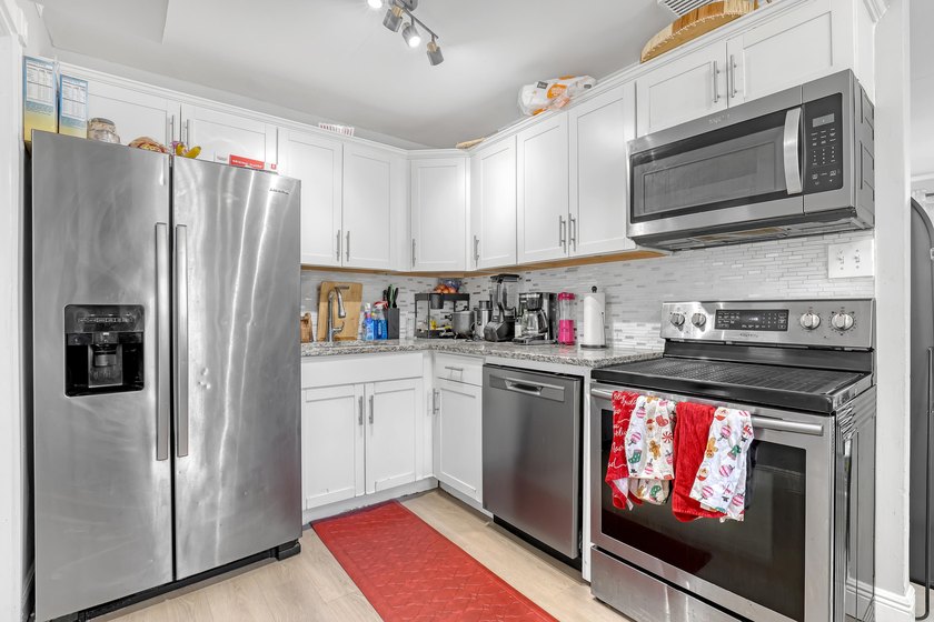 Well-maintained home located at 731 50th Street in West Palm - photo 25