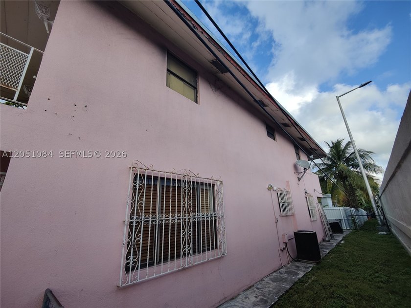 Cozy house right in the center of Miami. Close to Downtown - photo 6