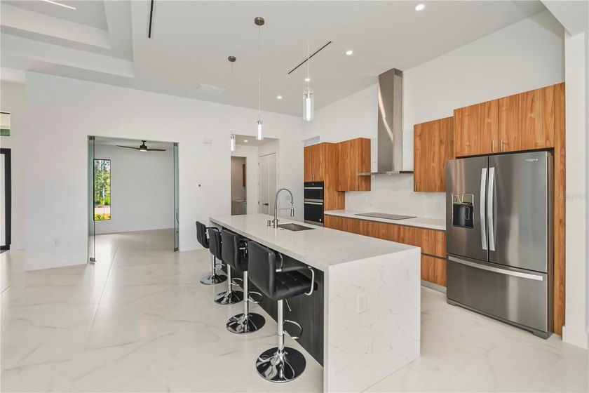 NEW AMAZING PRICE! STUNNING QUICK GULF ACCESS custom built 4/3/3 - photo 12