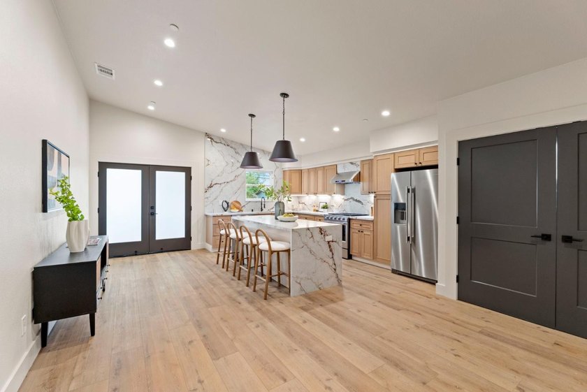 The grass is greener on Fernside! This home was expanded to 2 - photo 14