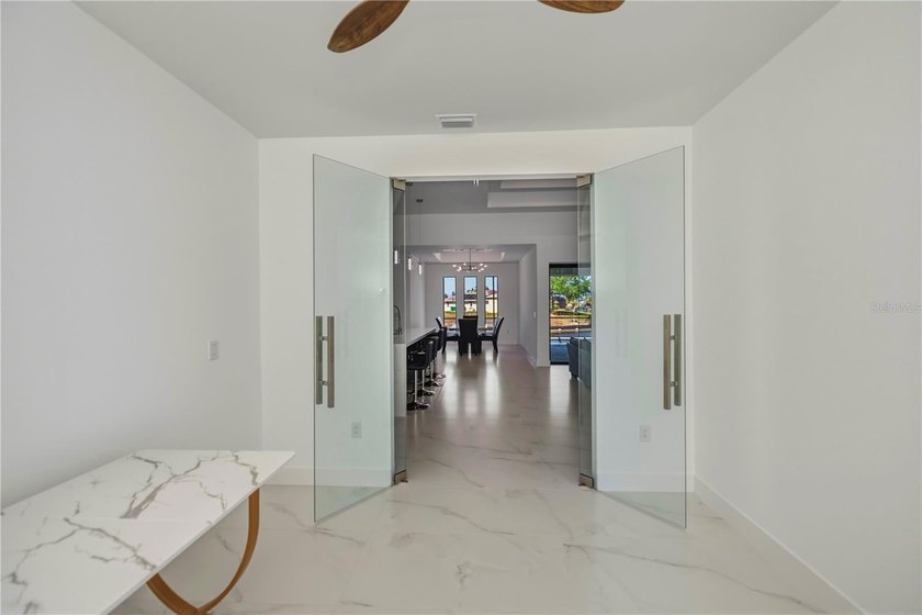 NEW AMAZING PRICE! STUNNING QUICK GULF ACCESS custom built 4/3/3 - photo 16