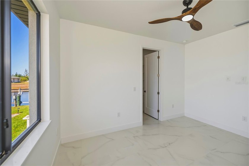 NEW AMAZING PRICE! STUNNING QUICK GULF ACCESS custom built 4/3/3 - photo 31