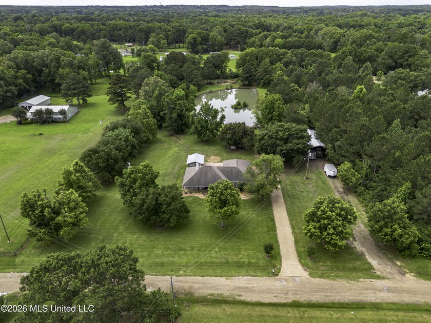 180 Johnson Ln in Canton, right off Yandell Road in Madison - photo 3