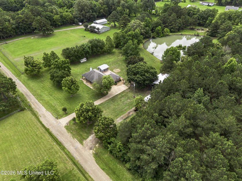 180 Johnson Ln in Canton, right off Yandell Road in Madison - photo 4