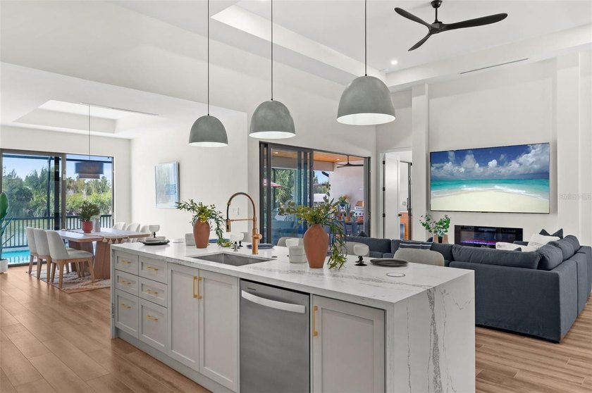 EXPERIENCE UNPARALLELED SAILBOAT GULF WATER ACCESS in this - photo 15