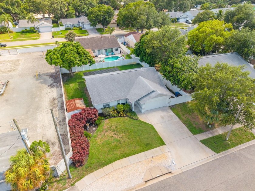 Immediate CASH FLOW and a PRIME LOCATION! This solid - photo 21