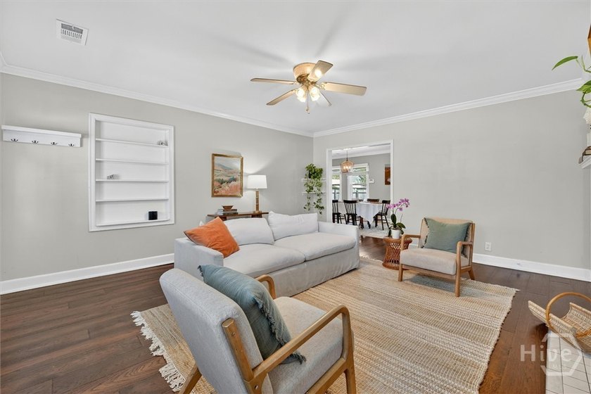 Welcome to 312 E 58th St, a beautifully maintained 3 bedroom, 2 - photo 10