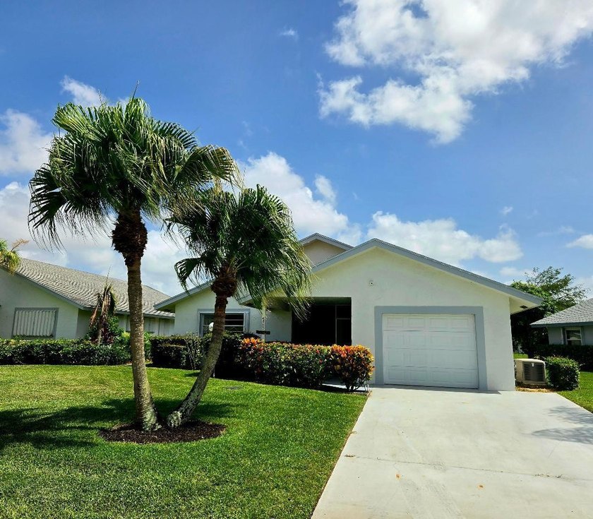 Discover this charming lakefront home with a spacious open floor - photo 2