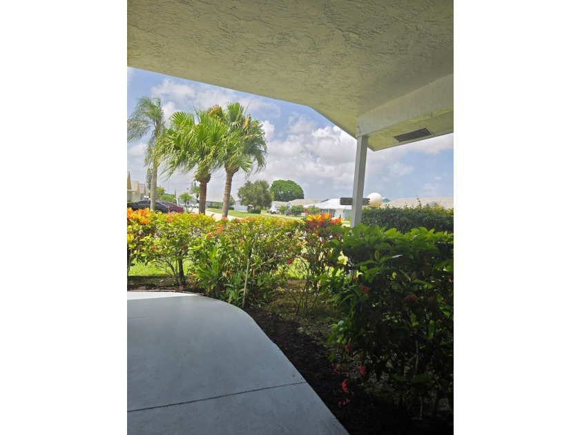 Discover this charming lakefront home with a spacious open floor - photo 8