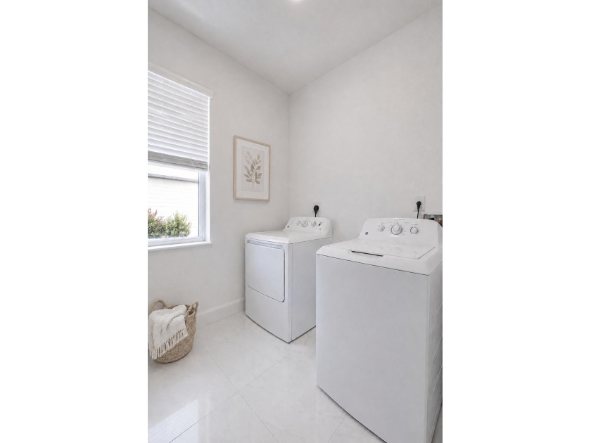 Welcome to this beautifully upgraded waterfront residence in - photo 15