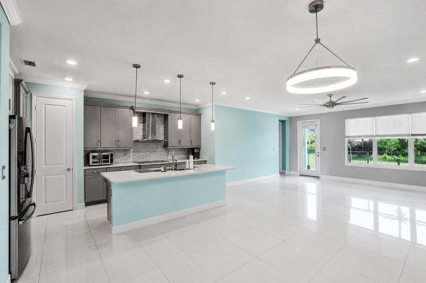 Welcome to this beautifully upgraded waterfront residence in - photo 18