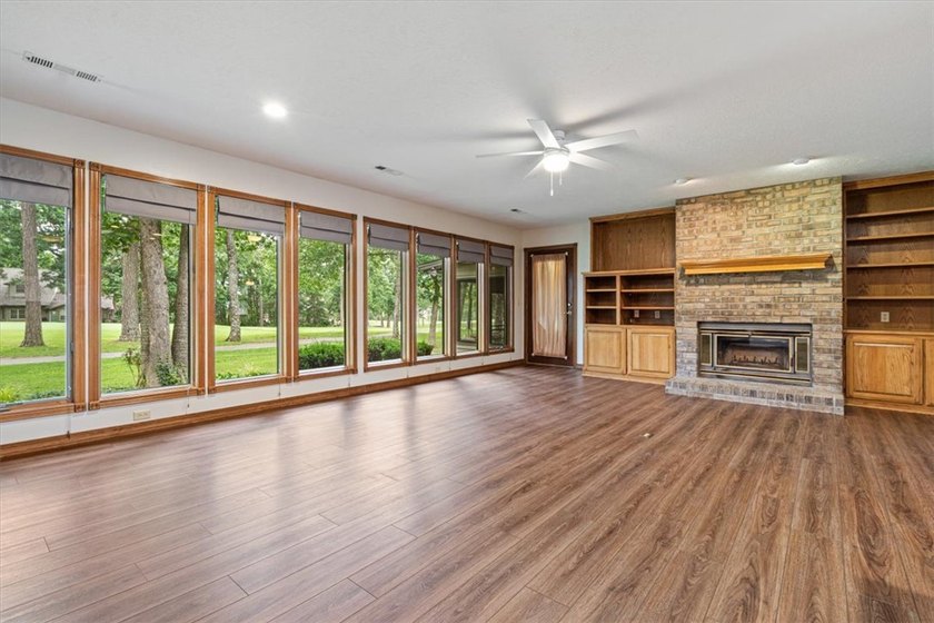 Lake area living at its very best in this lovely home with - photo 7