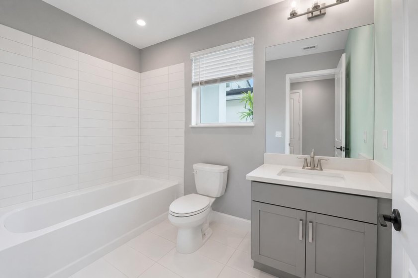Welcome to this beautifully upgraded waterfront residence in - photo 27