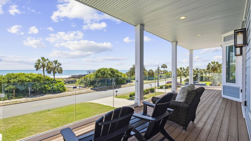 Five-bedroom, three-and-a-half-bathroom oceanfront estate with - photo 29