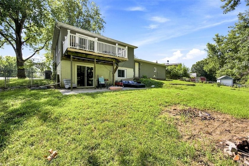 Welcome home to Surf Drive, a quiet street in the Coralville - photo 32